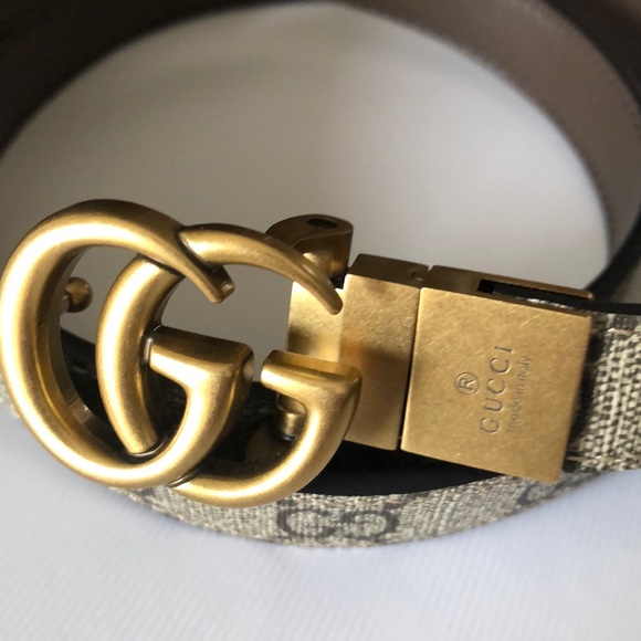 Accessories - Unisex Gold Buckle Gucci Belt.